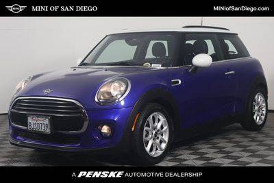 2019 MINI Hardtop 2 Door Cooper FWD photo