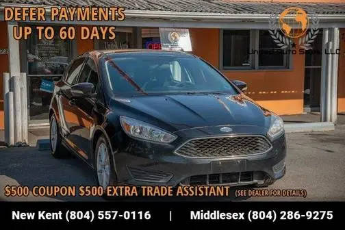 2017 Ford Focus SE FWD photo