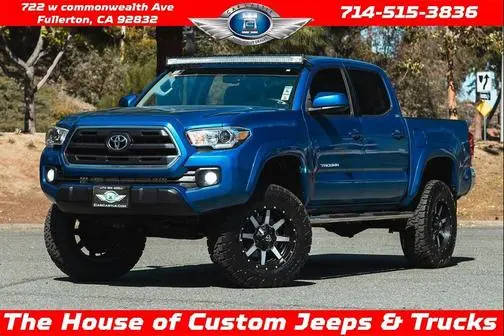 2017 Toyota Tacoma SR5 4WD photo