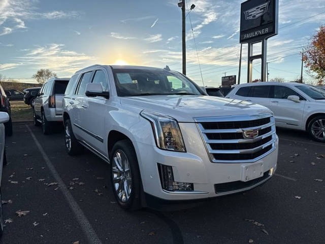 2019 Cadillac Escalade Premium Luxury 4WD photo