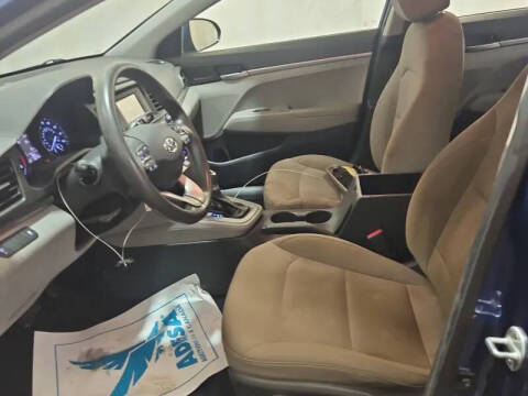 2019 Hyundai Elantra SE FWD photo