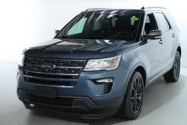 2019 Ford Explorer XLT 4WD photo