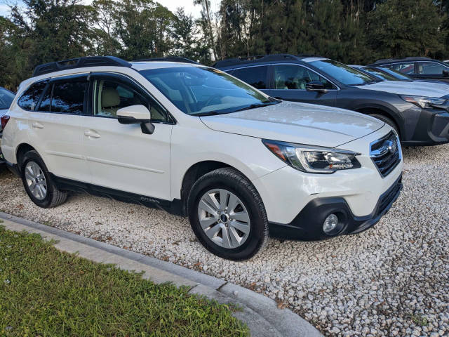 2019 Subaru Outback Premium AWD photo