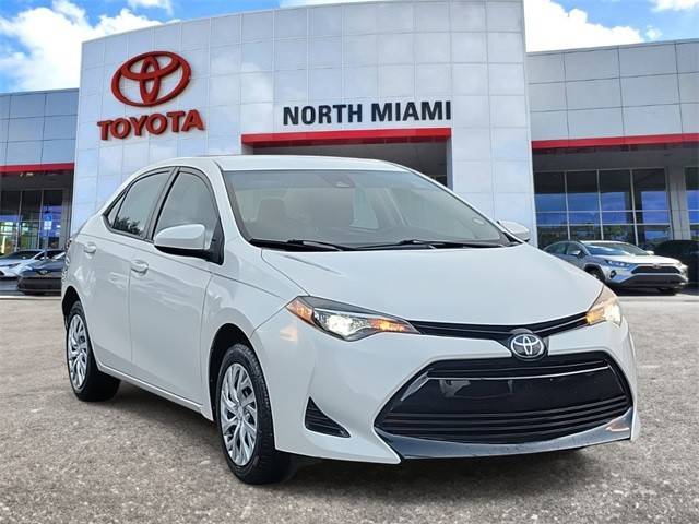 2019 Toyota Corolla LE FWD photo