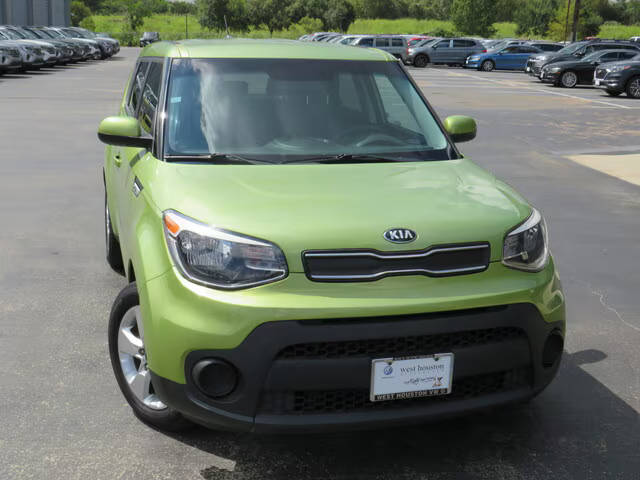 2019 Kia Soul Base FWD photo