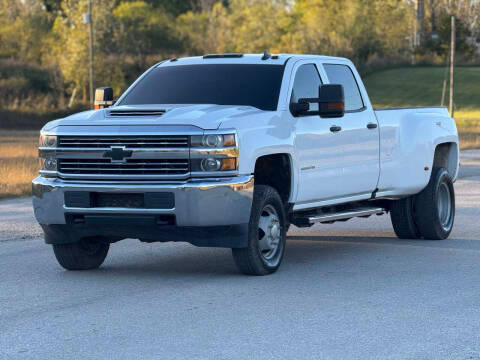 2018 Chevrolet Silverado 3500HD Work Truck 4WD photo