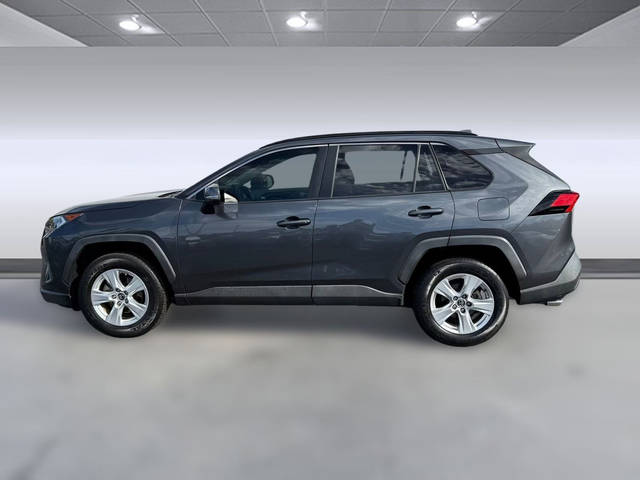 2019 Toyota RAV4 XLE FWD photo
