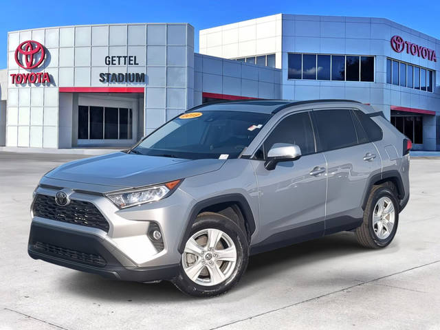 2019 Toyota RAV4 XLE FWD photo