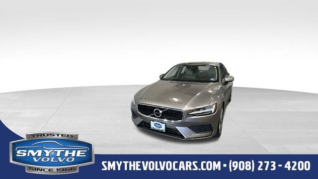 2019 Volvo S60 Momentum AWD photo