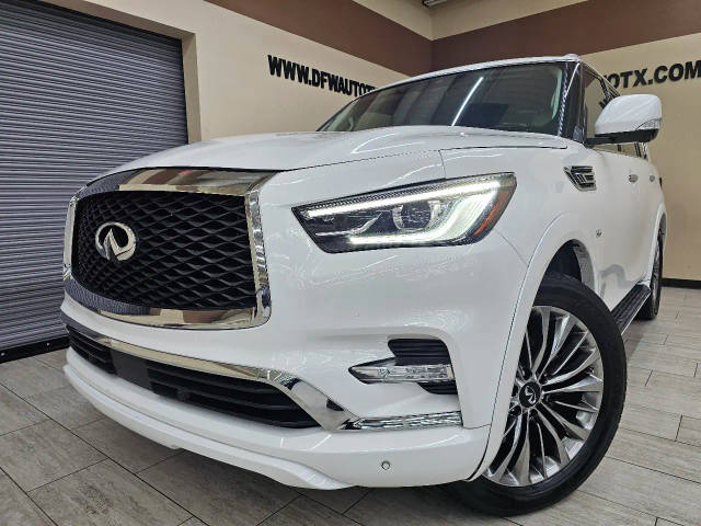 2019 Infiniti QX80 LUXE 4WD photo