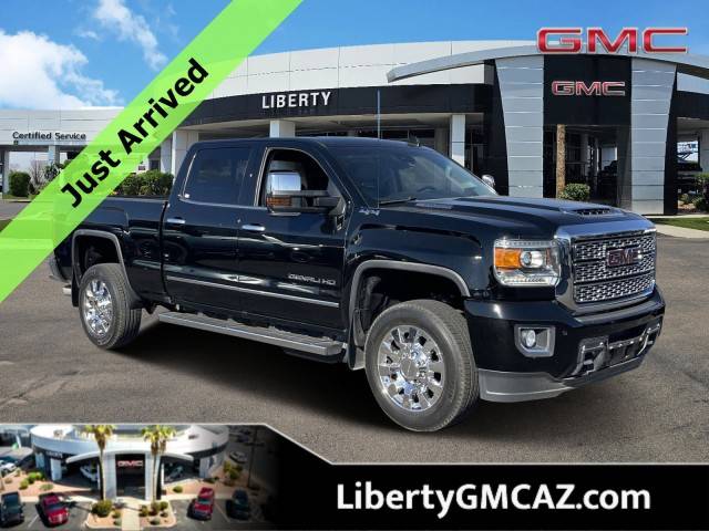 2019 GMC Sierra 2500HD Denali 4WD photo