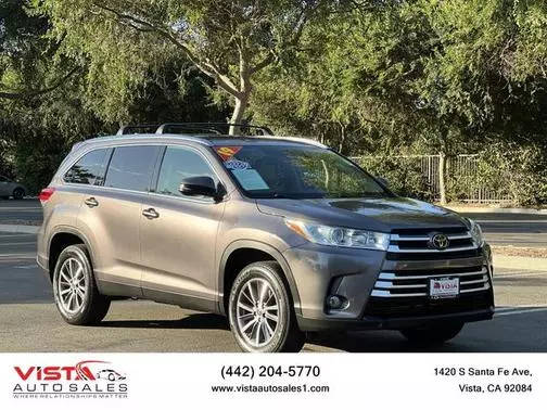 2019 Toyota Highlander XLE FWD photo