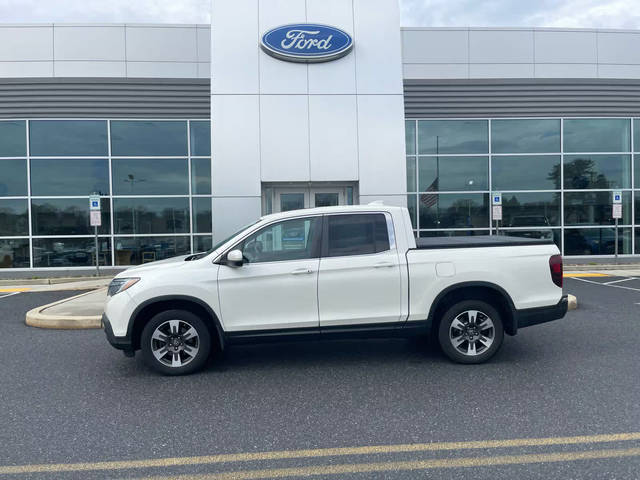 2019 Honda Ridgeline RTL-T AWD photo