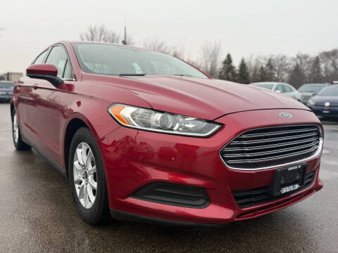 2015 Ford Fusion S FWD photo