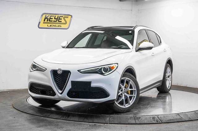 2019 Alfa Romeo Stelvio Ti Sport AWD photo