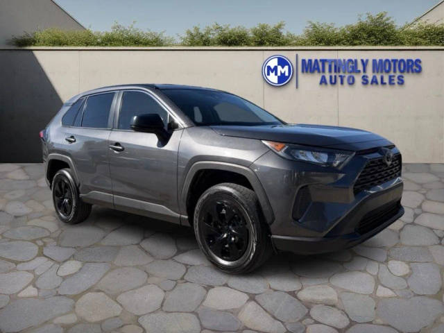 2019 Toyota RAV4 LE FWD photo