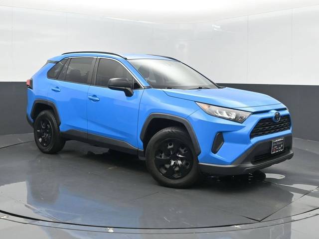 2019 Toyota RAV4 LE FWD photo