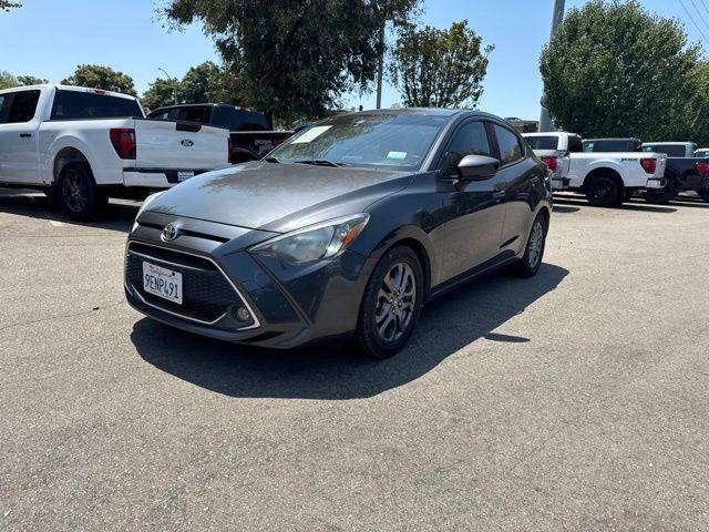 2019 Toyota Yaris LE FWD photo