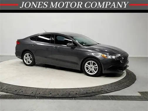 2018 Ford Fusion SE FWD photo