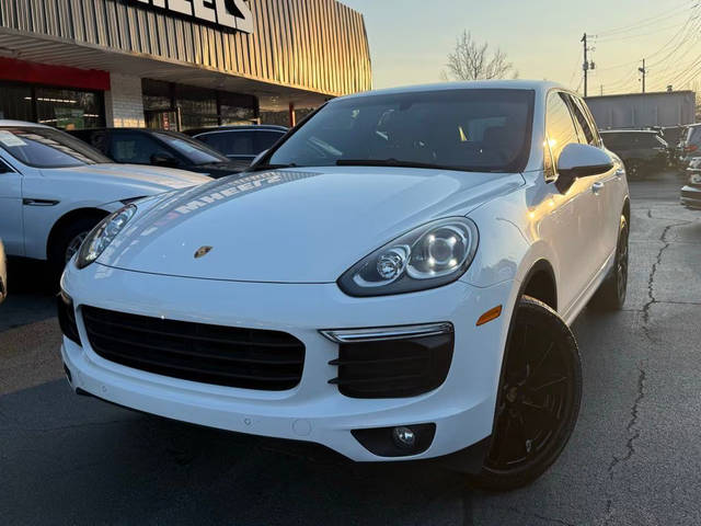 2016 Porsche Cayenne  AWD photo