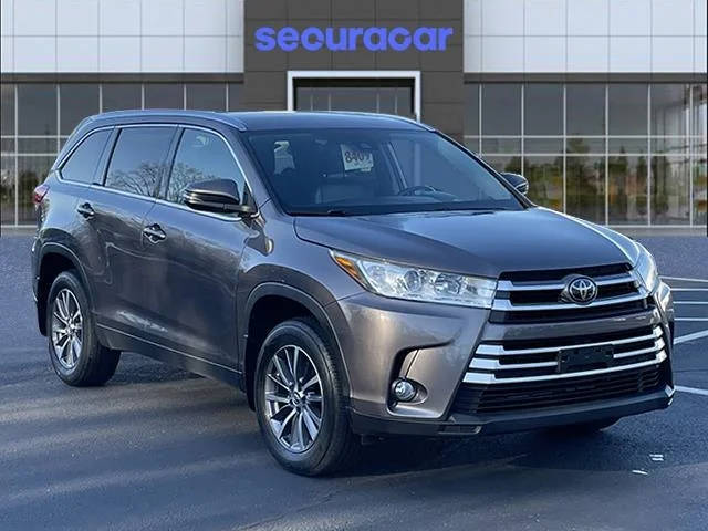 2019 Toyota Highlander XLE AWD photo