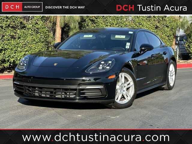 2018 Porsche Panamera  RWD photo