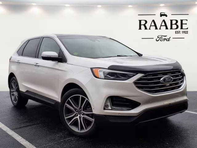 2019 Ford Edge Titanium AWD photo