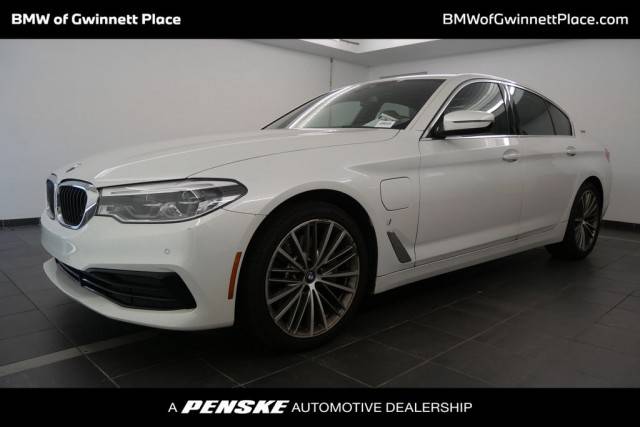 2019 BMW 5 Series 530e iPerformance RWD photo