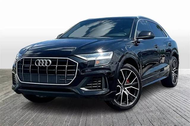 2019 Audi Q8 Premium AWD photo