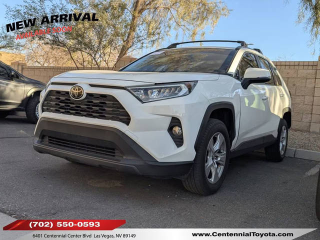 2019 Toyota RAV4 XLE FWD photo