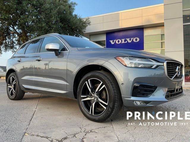 2019 Volvo XC60 R-Design FWD photo