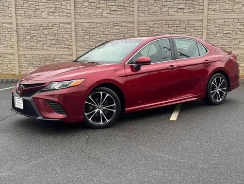 2018 Toyota Camry SE FWD photo