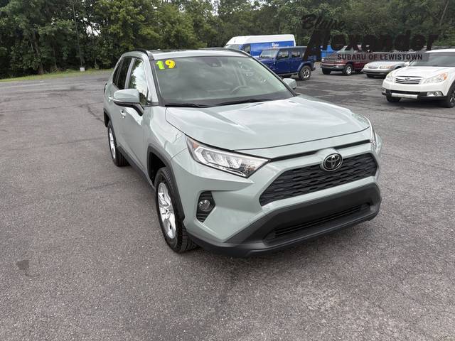 2019 Toyota RAV4 XLE AWD photo