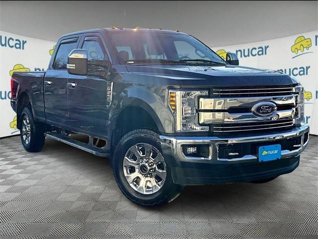 2019 Ford F-250 Super Duty LARIAT 4WD photo