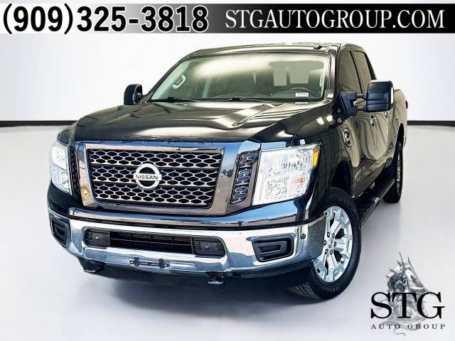 2019 Nissan Titan XD SV 4WD photo