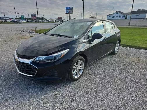 2019 Chevrolet Cruze LT FWD photo