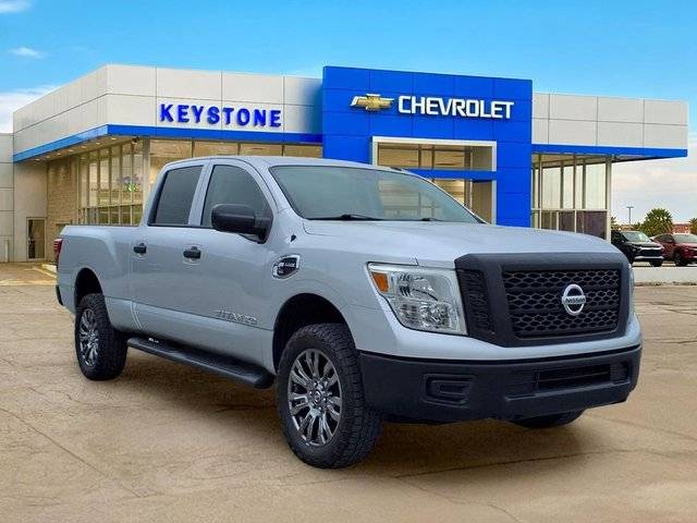 2019 Nissan Titan XD S 4WD photo