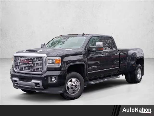 2019 GMC Sierra 3500HD Denali 4WD photo
