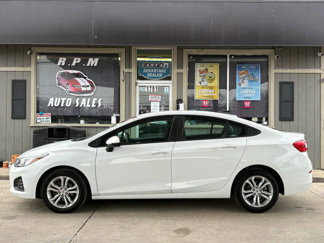 2019 Chevrolet Cruze LS FWD photo