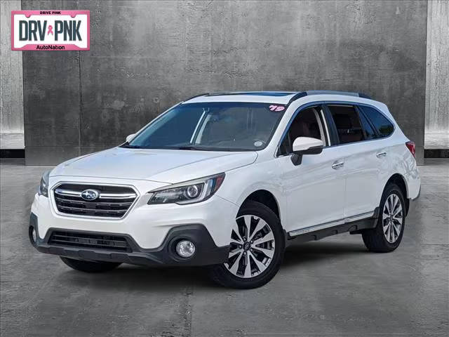 2019 Subaru Outback Touring AWD photo