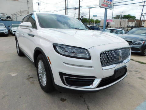 2019 Lincoln Nautilus Standard FWD photo