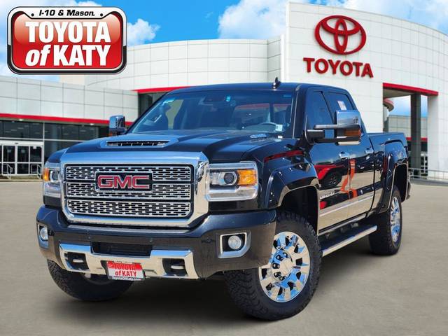 2019 GMC Sierra 2500HD Denali 4WD photo