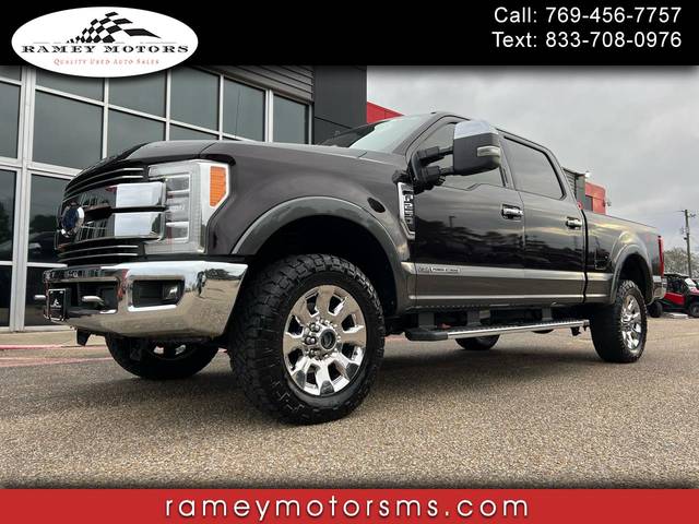 2019 Ford F-250 Super Duty LARIAT 4WD photo