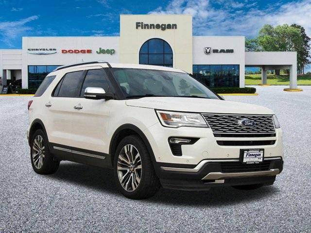 2019 Ford Explorer Platinum 4WD photo