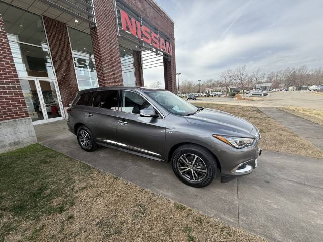 2018 Infiniti QX60  AWD photo