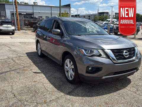 2019 Nissan Pathfinder SL 4WD photo