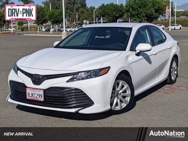 2019 Toyota Camry LE FWD photo