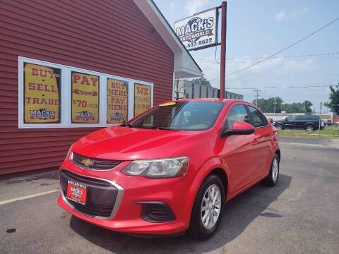 2017 Chevrolet Sonic LT FWD photo