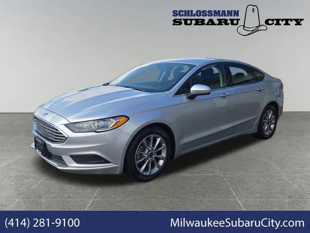 2017 Ford Fusion SE FWD photo