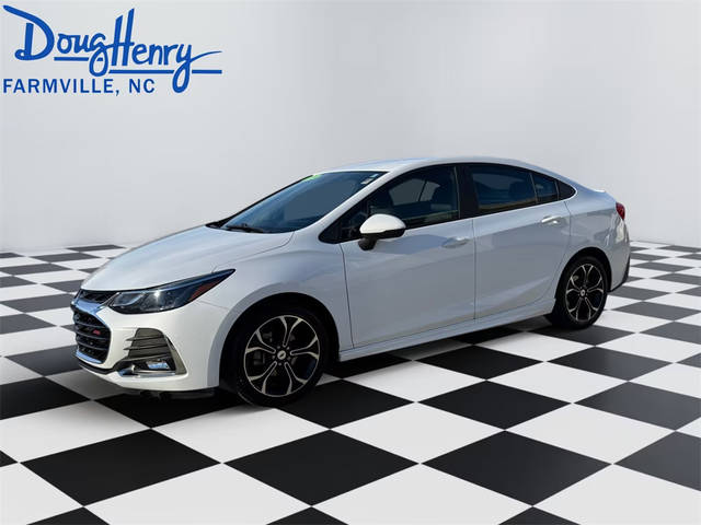 2019 Chevrolet Cruze LT FWD photo